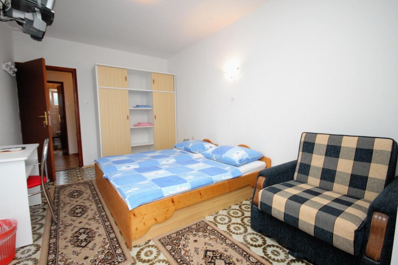 Triple Room Selce 2379B Exterior foto